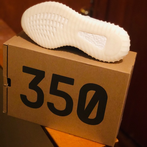 Holiday Classic Yeezy Zebras! - Picture 8 of 8